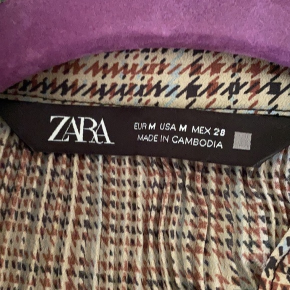 Zara - Picture 5 of 6